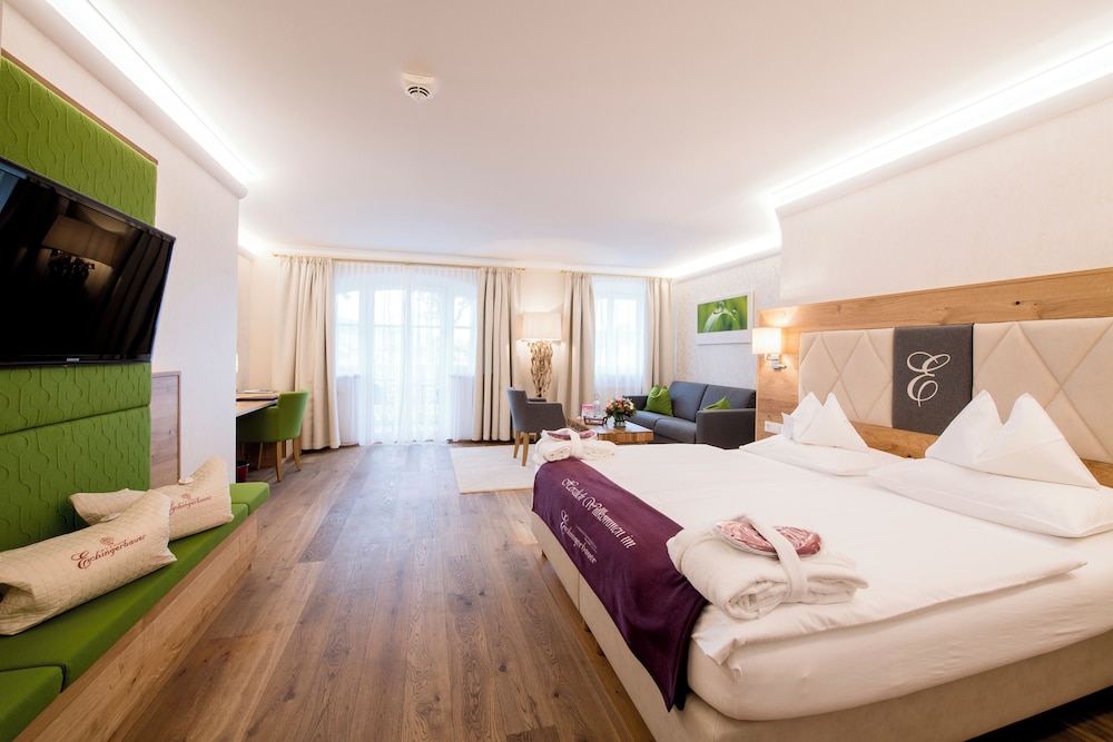 Superior Double Room, Mountain View photo 2