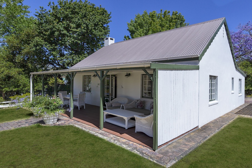 Classic Cottage, Garden View - Photo 6