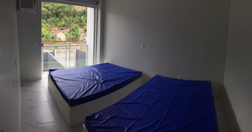 House, Multiple Beds photo 1