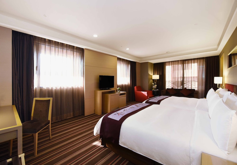 Deluxe Twin Room, 2 Double Beds - Photo 3