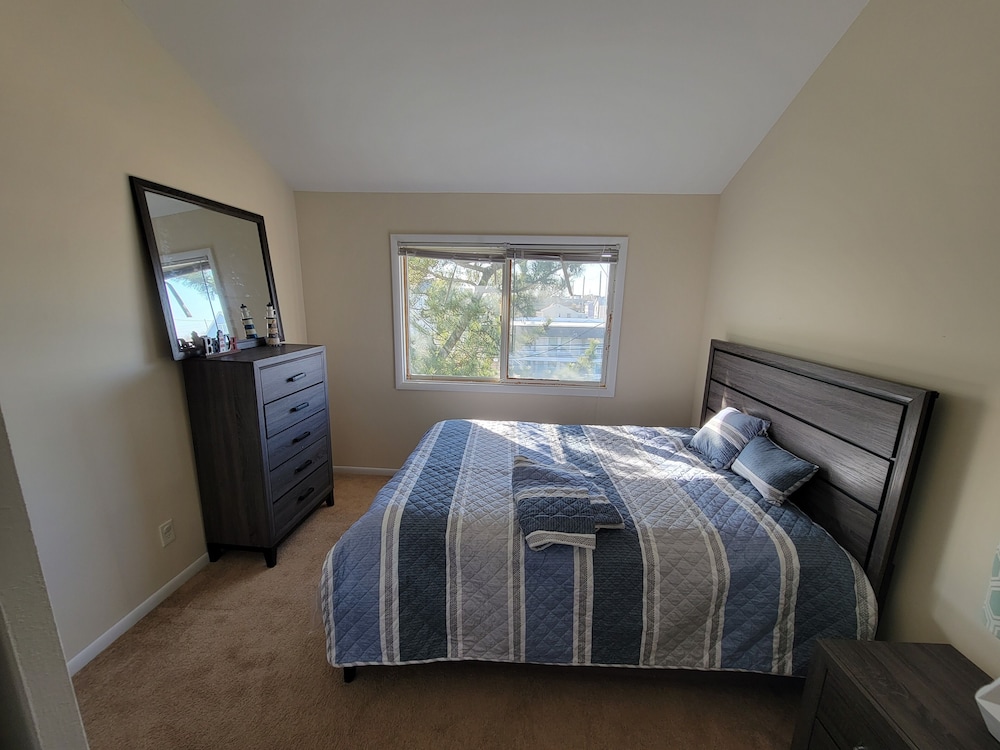 Deluxe Condo photo 1