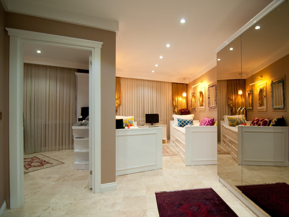 Two Bedroom Apartment with Private Hammam for 4 adults-Annex Building-45m2 photo 2