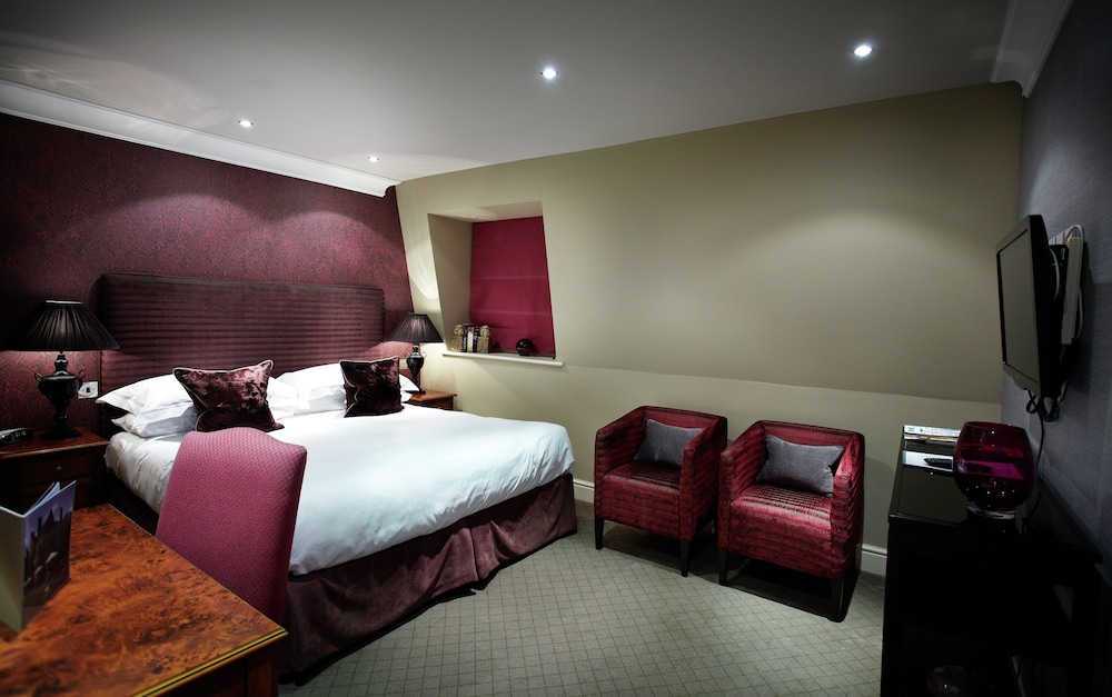 Comfy King Room photo 2