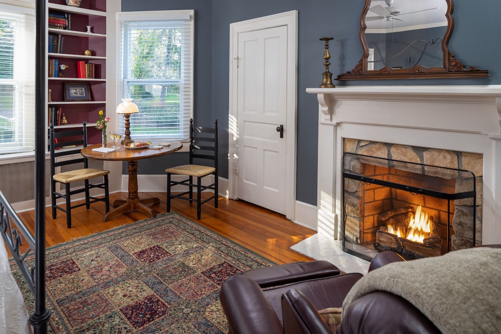 The Patriot's Quarters photo 2