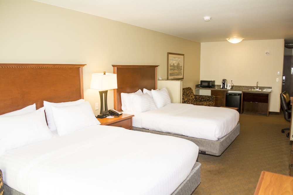 Suite, Multiple Beds photo 3