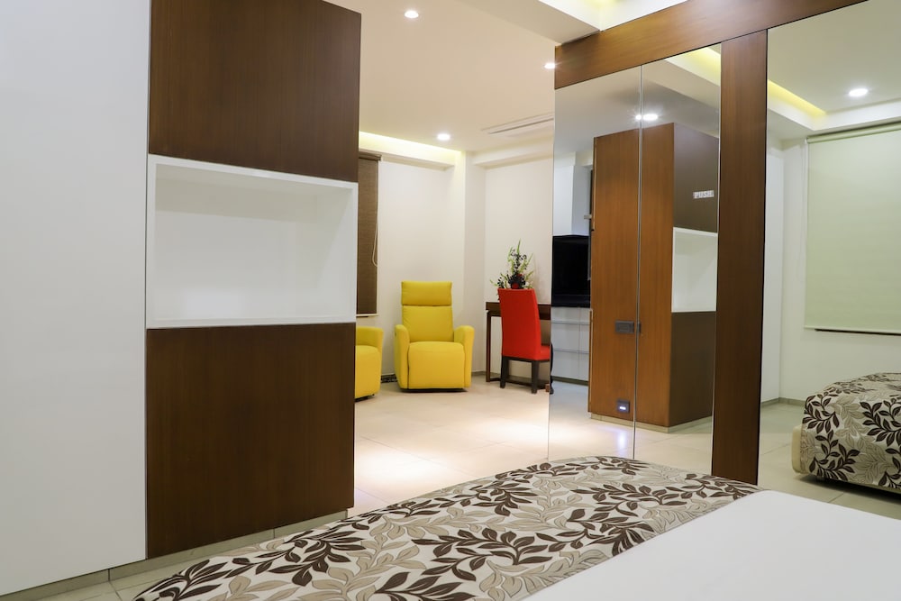 Executive Suite, 1 Bedroom, Non Smoking, City View