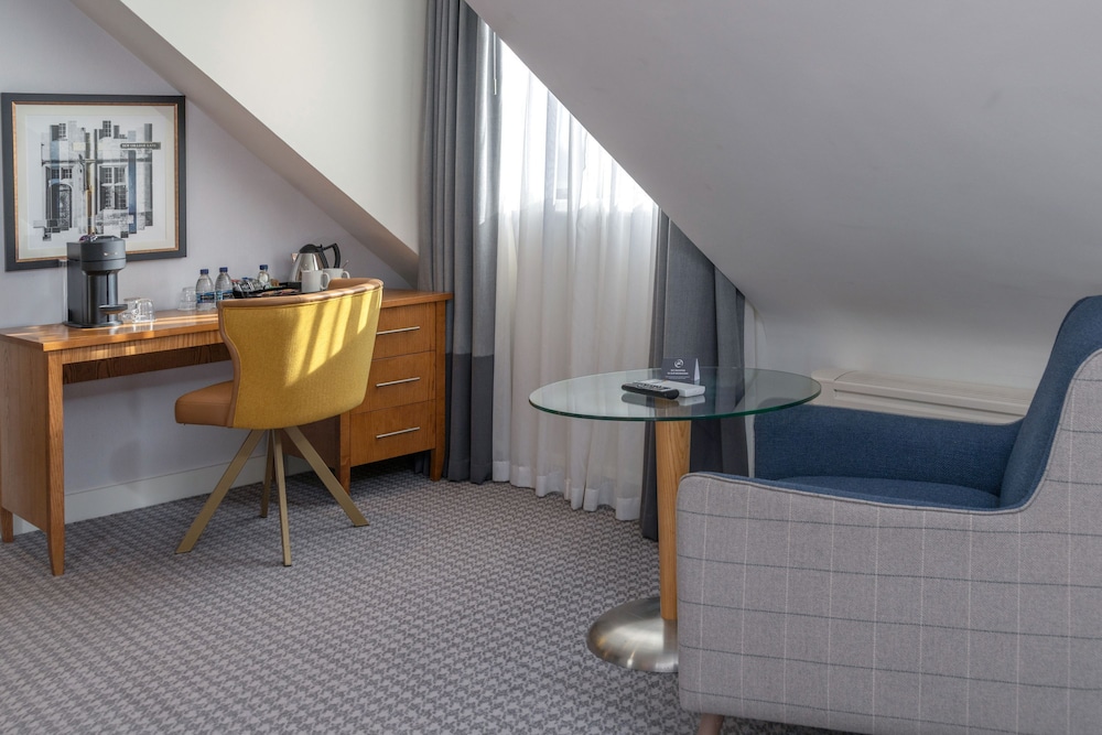 Superior King Room - Photo 3
