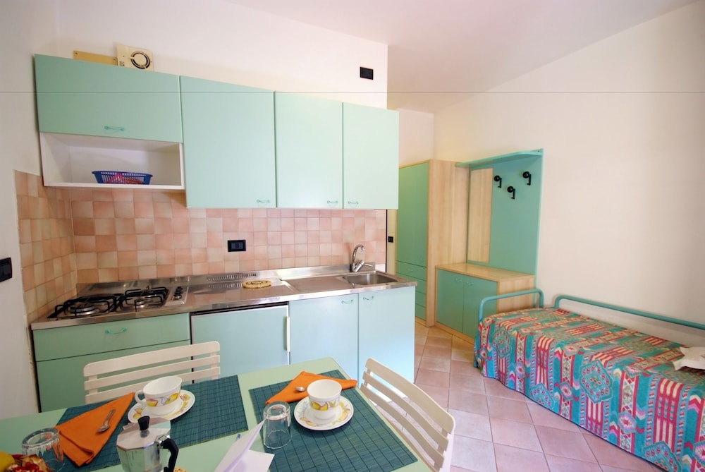 Standard Apartment, 1 Bedroom, Pool Access, Pool View photo 3
