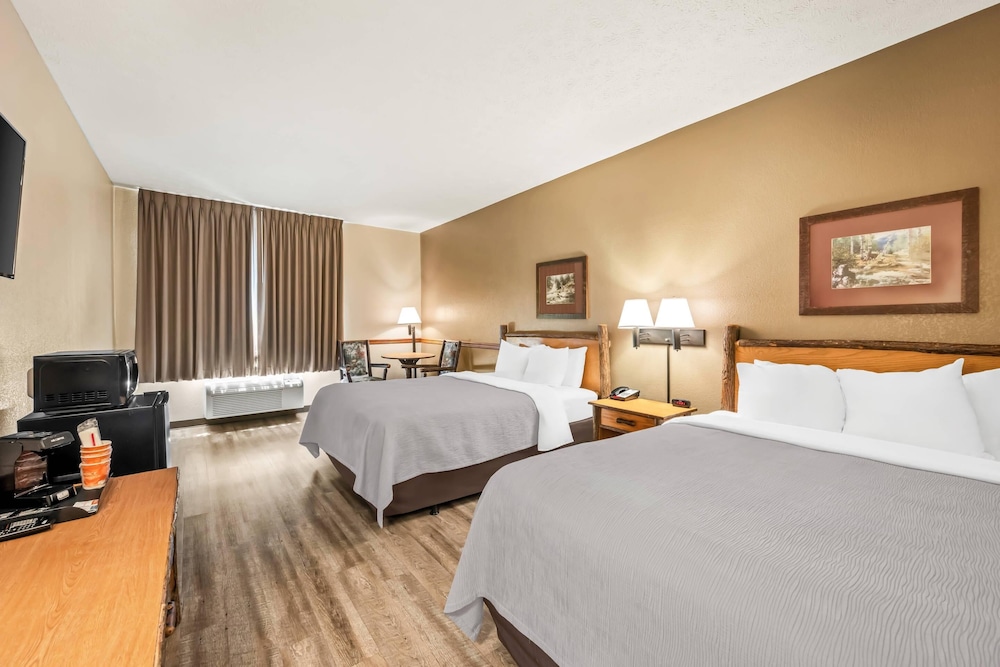 Suite, Multiple Beds, Non Smoking (Upgrade)