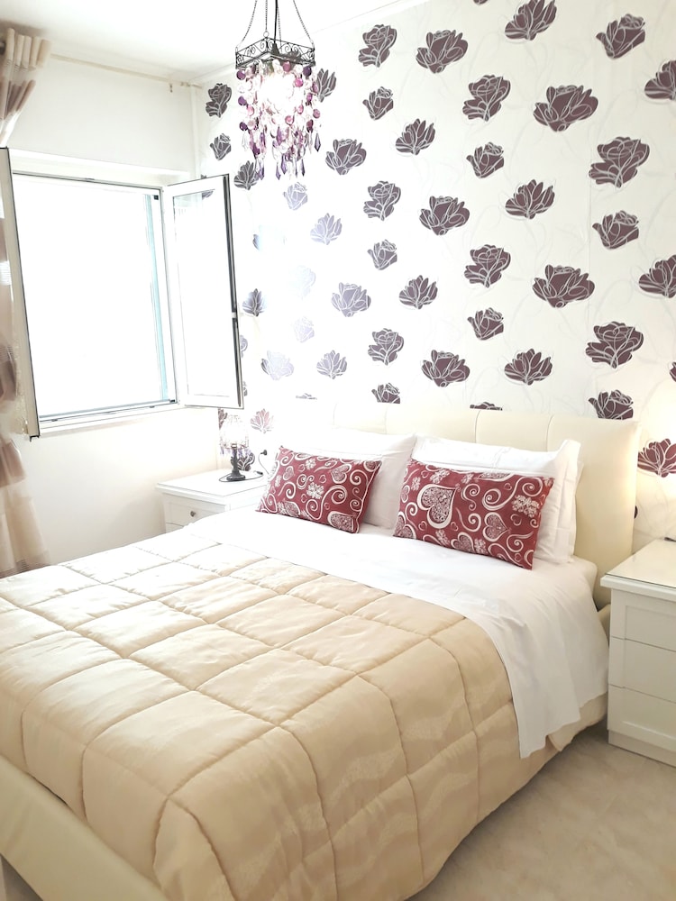 Design Villa, 2 Bedrooms, Kitchenette