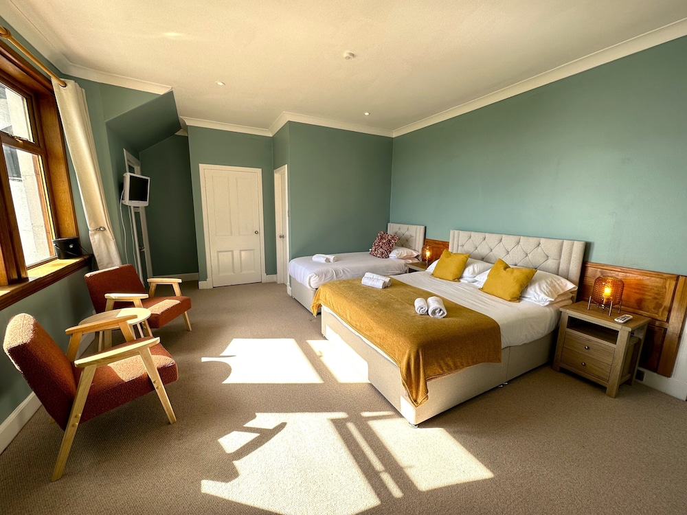 Family Room photo 1