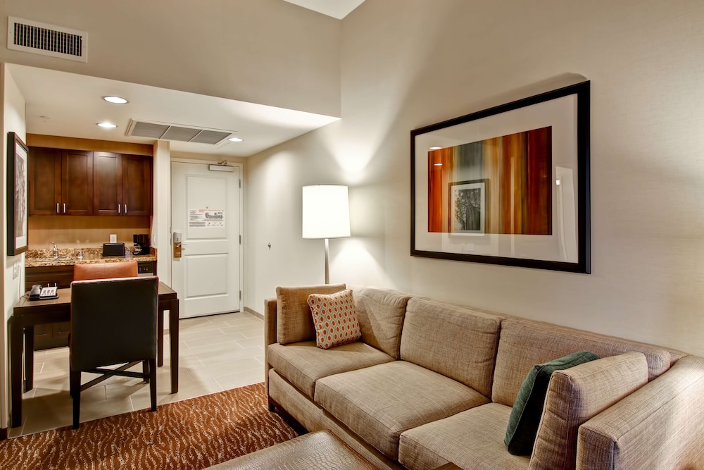Suite, 1 King Bed, Accessible, Bathtub (Mobility & Hearing) photo 2