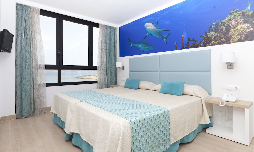 Apartment, 1 Bedroom, Sea View (2 Adults + 2 Children) photo 3