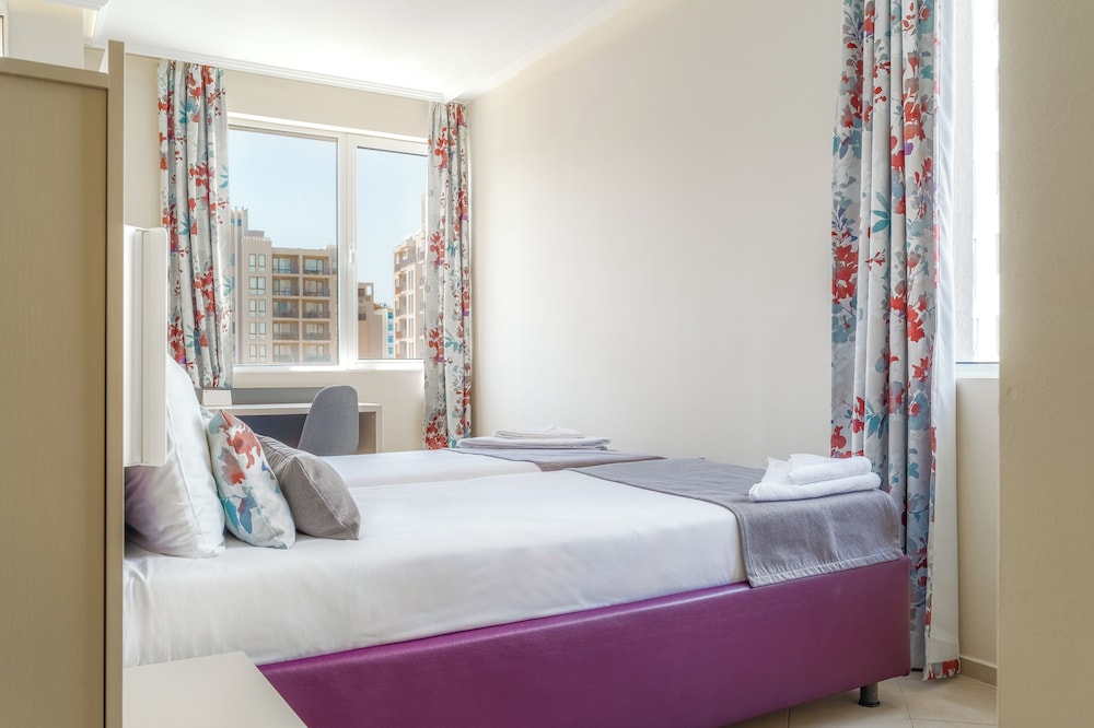 Standard Suite photo 2