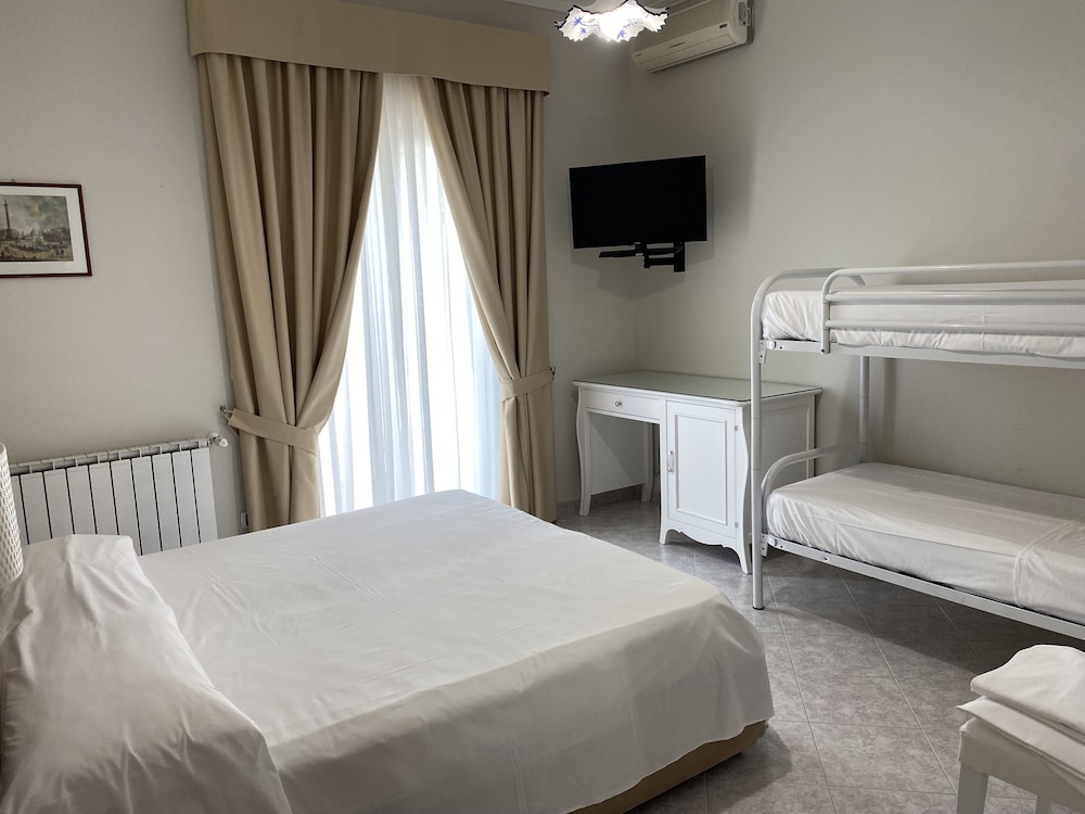Quadruple Room photo 1