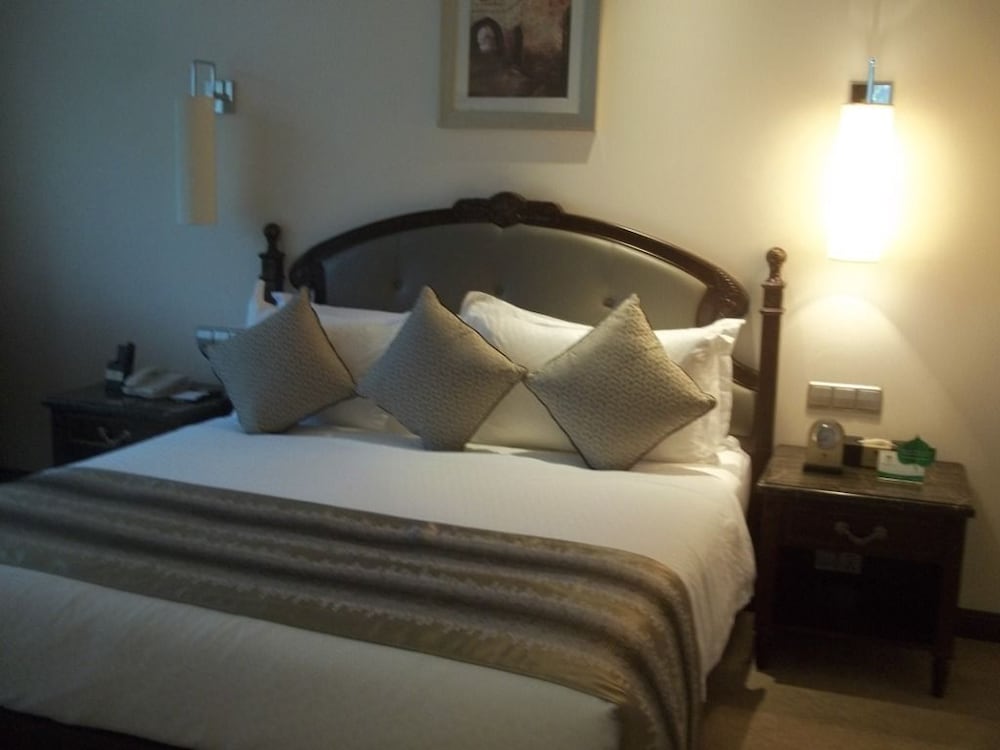 Deluxe Suite, Accessible