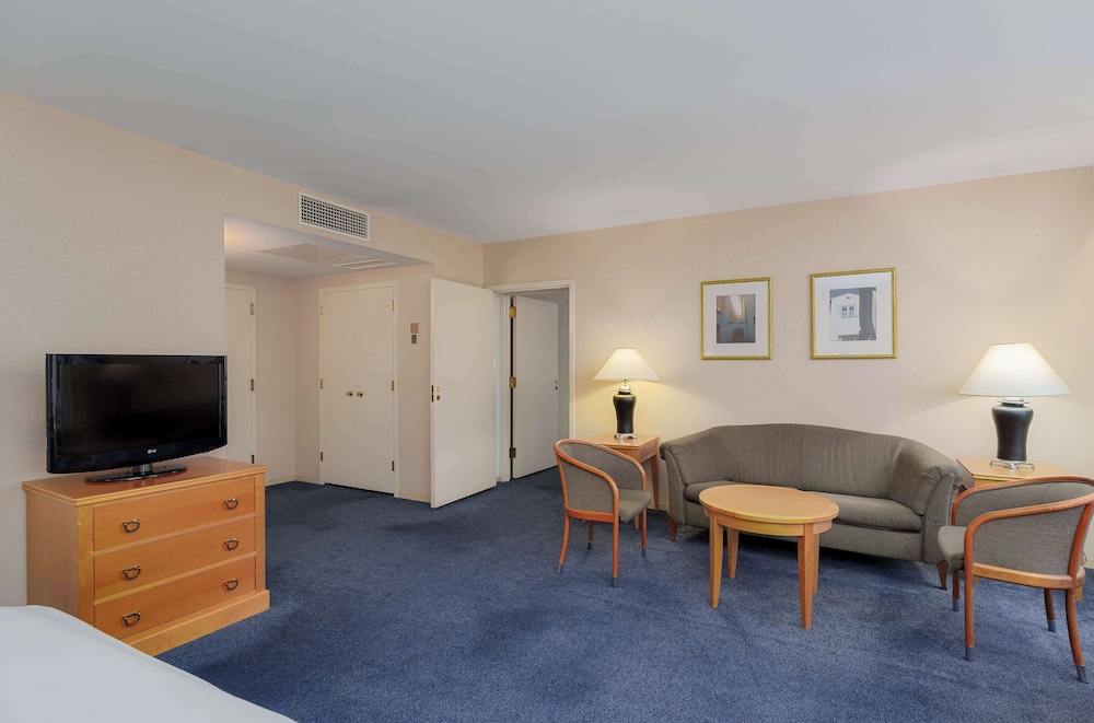 Suite, 2 Bedrooms (with SPA  Access) photo 3