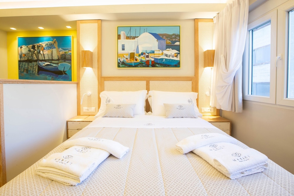 Paros photo 1