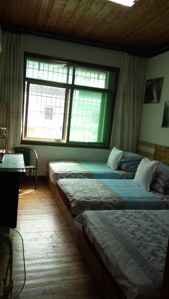 Signature Triple Room, Non Smoking photo 1