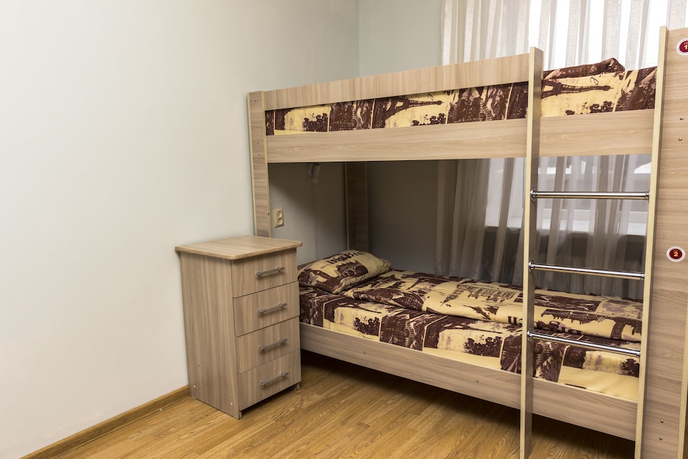 Bed in 8-bed Male Dormitory Room photo 3