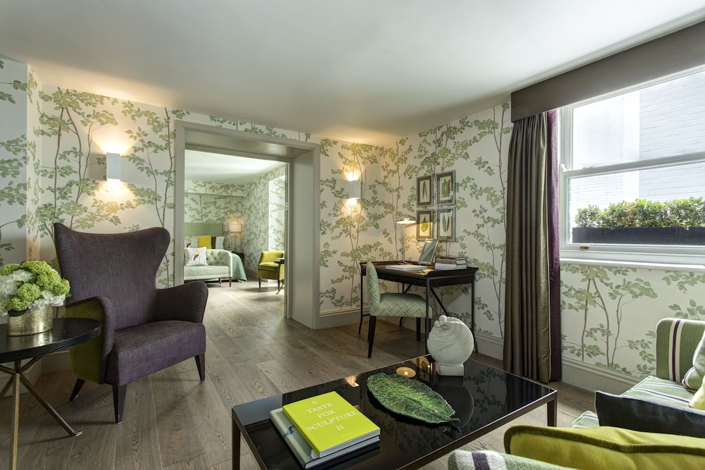 Brown's Suite photo 1