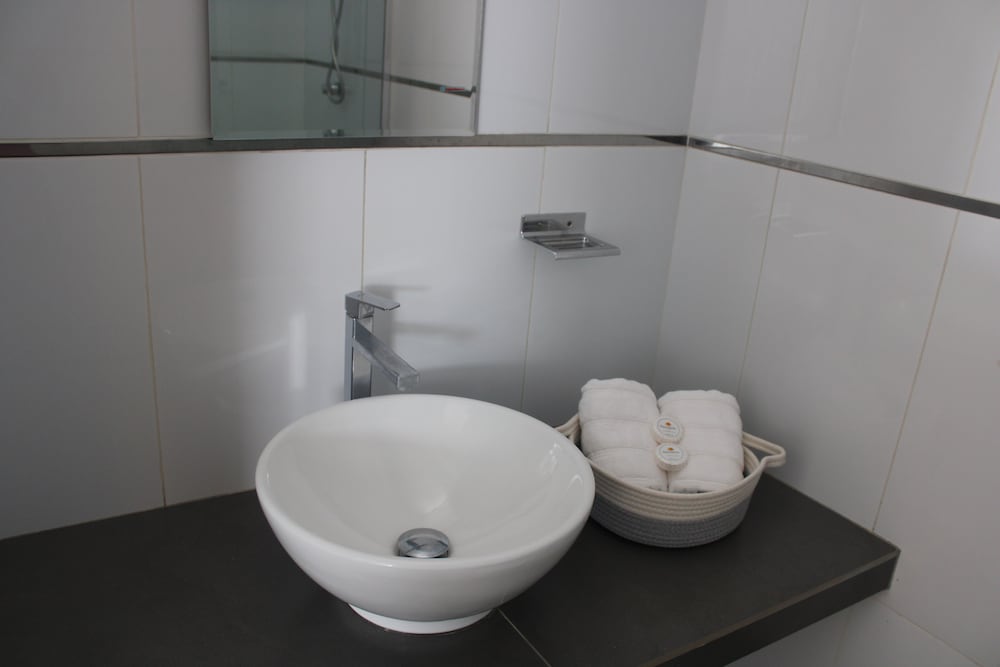Standard Quadruple Room - Photo 13