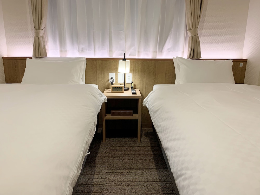 Deluxe Twin Room, Non Smoking, Kitchen - Photo 4