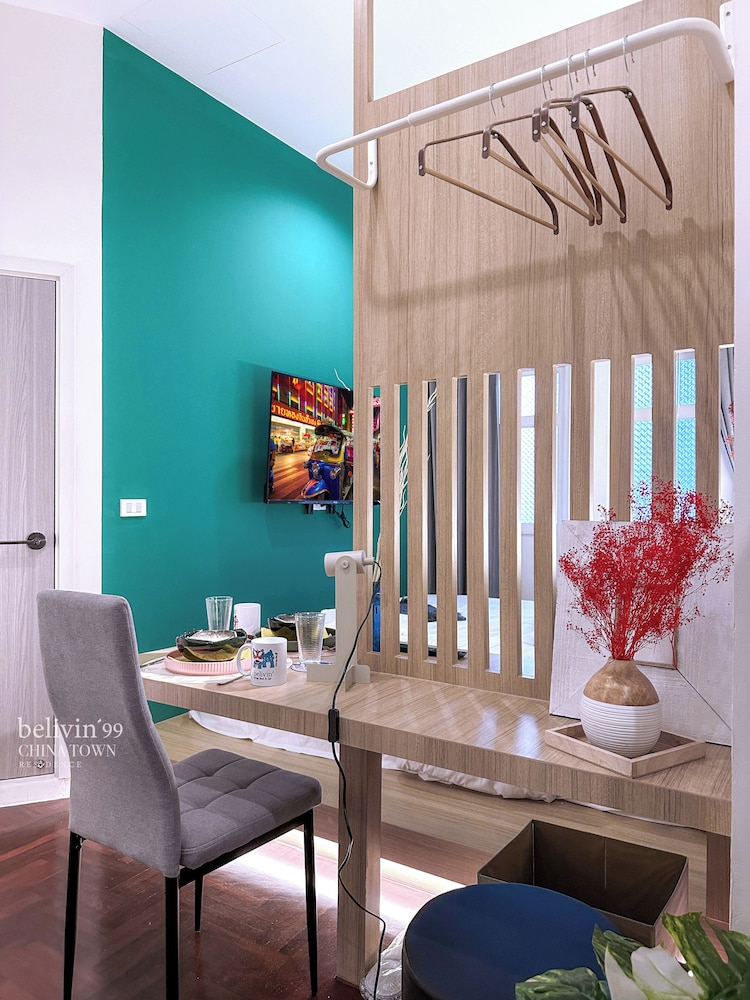 Superior Studio, 1 King Bed photo 2