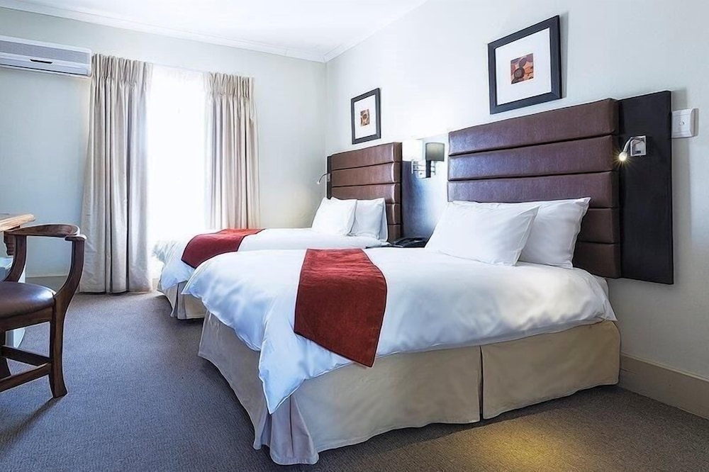Deluxe Room, 2 Twin Beds - Photo 6