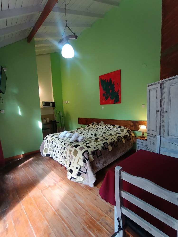 Basic Suite, 1 Double or 2 Twin Beds