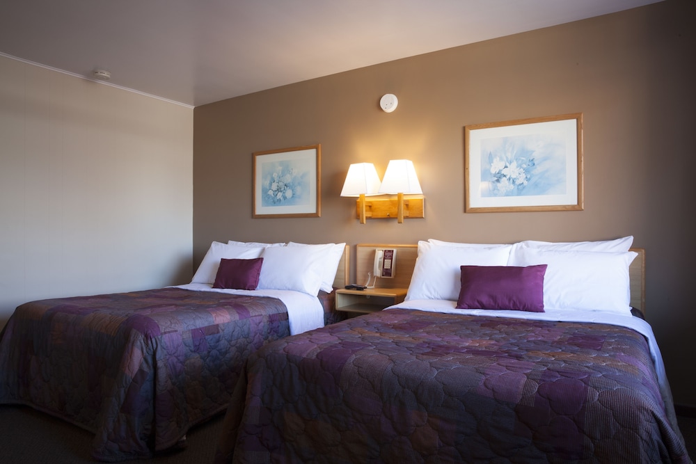 Standard Double Room, 2 Double Beds - Photo 2