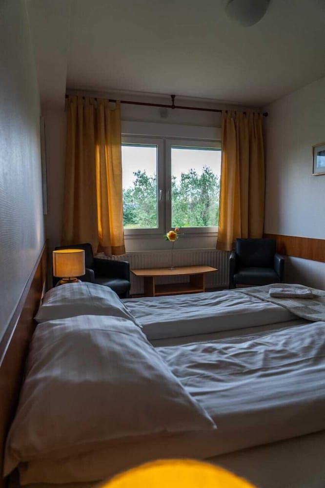 Standard Double or Twin Room, Private Bathroom - Photo 8