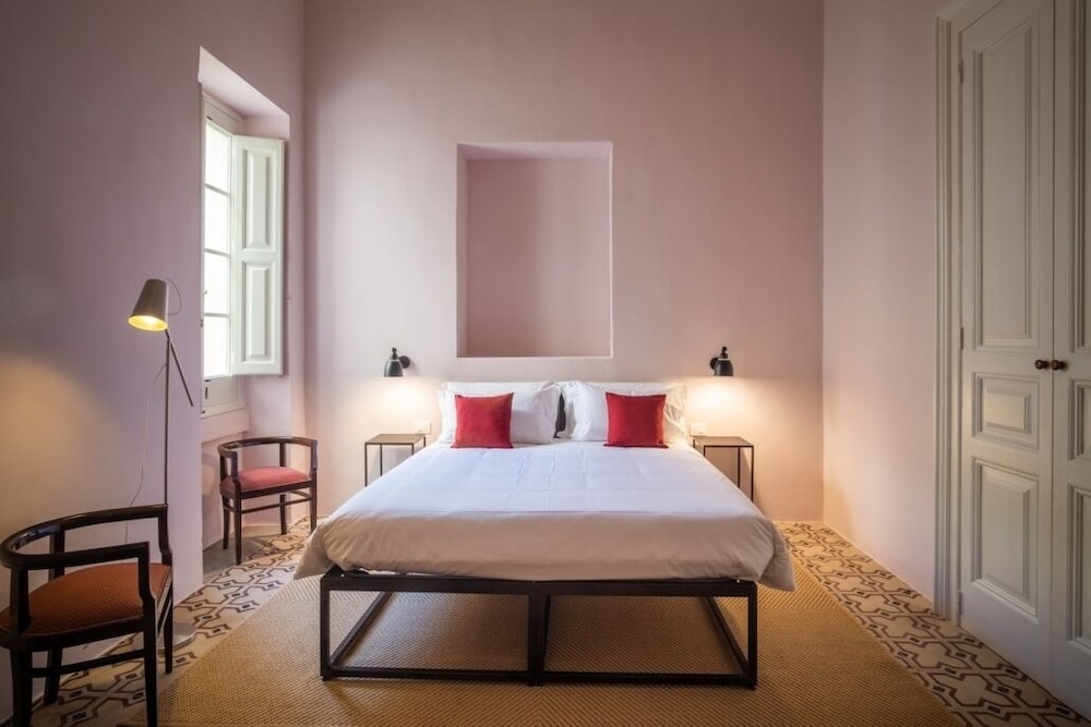 Luxury Double or Twin Room, 1 King Bed, Non Smoking, Private Bathroom