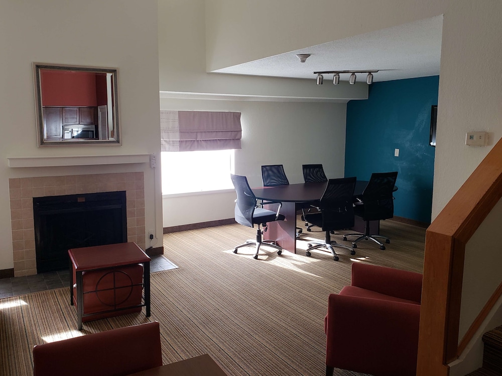 Suite, Multiple Beds, Non Smoking photo 3