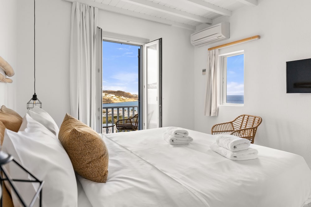 Family Room, Non Smoking, Sea View photo 1