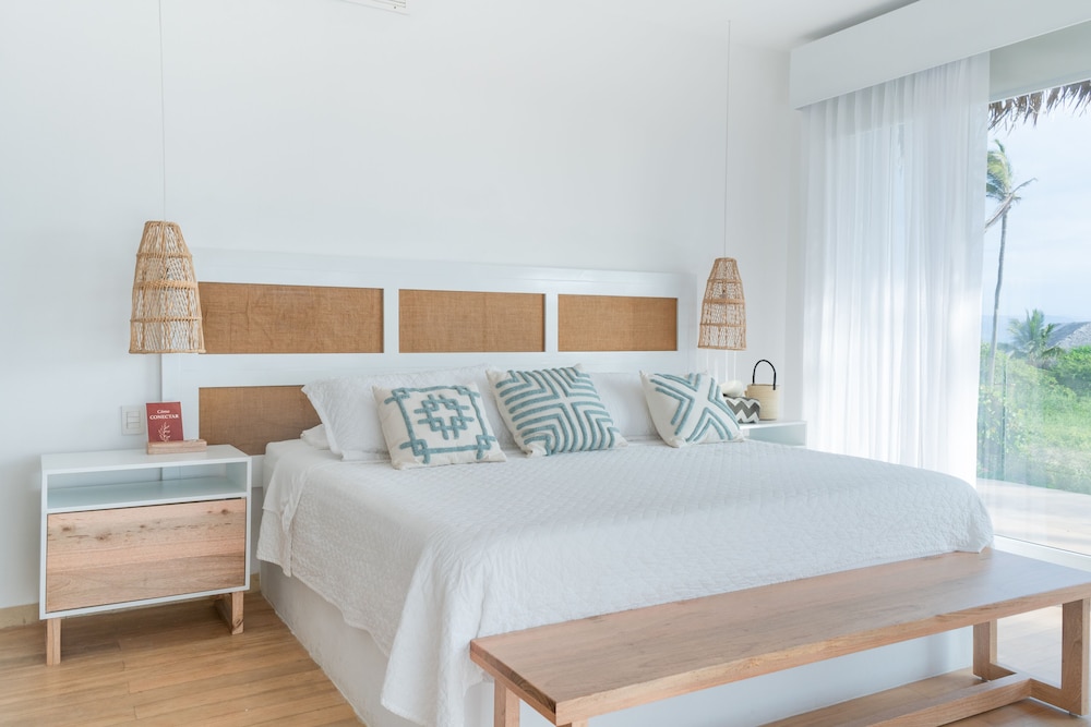 Deluxe Studio Suite, Ocean View photo 2