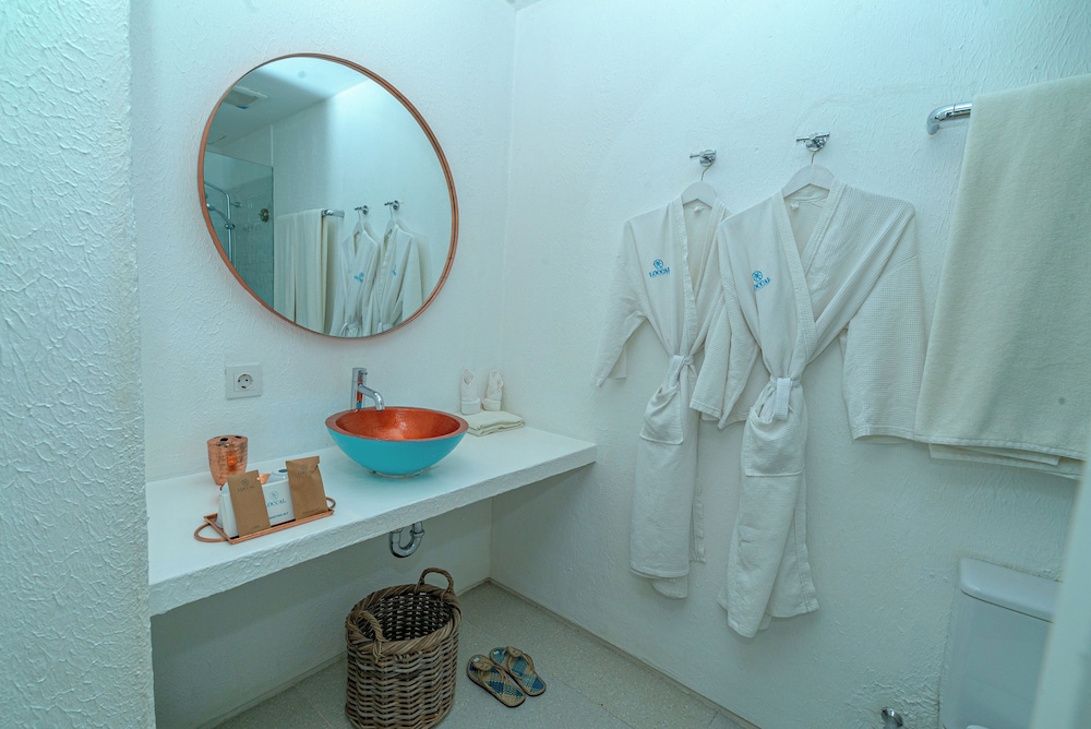 Villa, 2 Bedrooms, Private Pool, Sea View (Villa Rangko Batu Cermin) photo 2