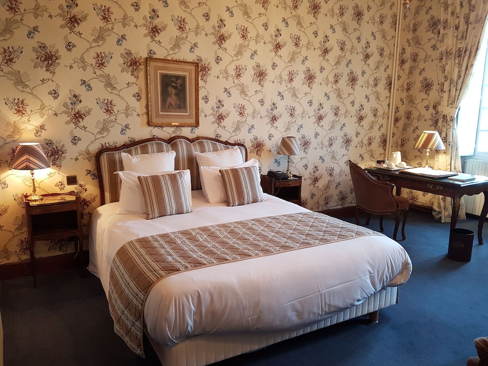 Deluxe Double Or Twin Room photo 1