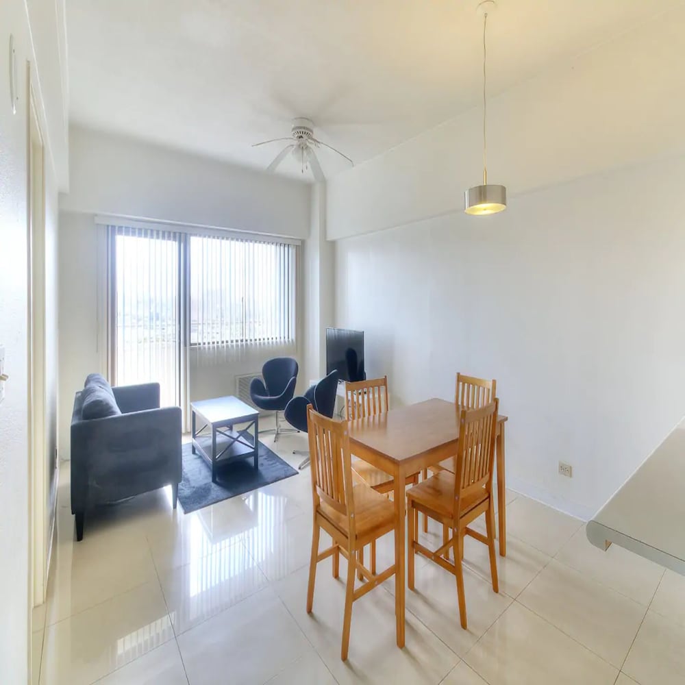 2 Bedroom photo 3