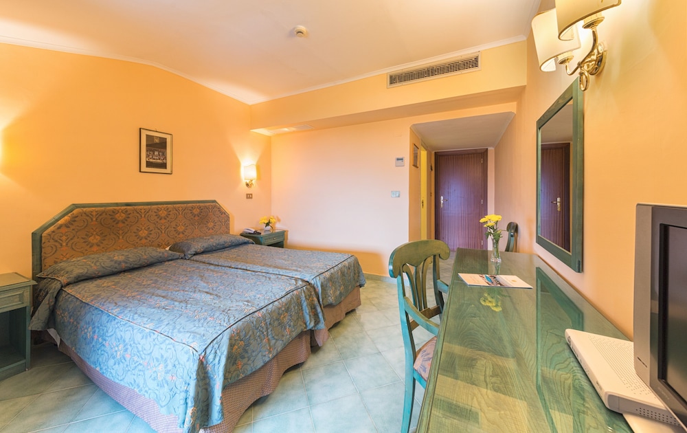 Superior Double Room, Sea View photo 2