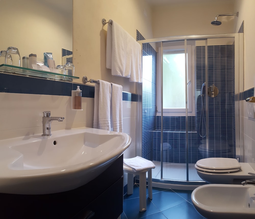 Double Room, Balcony - Photo 4