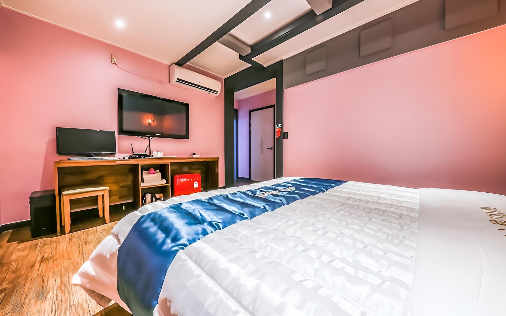 Room (VIP) - Photo 3
