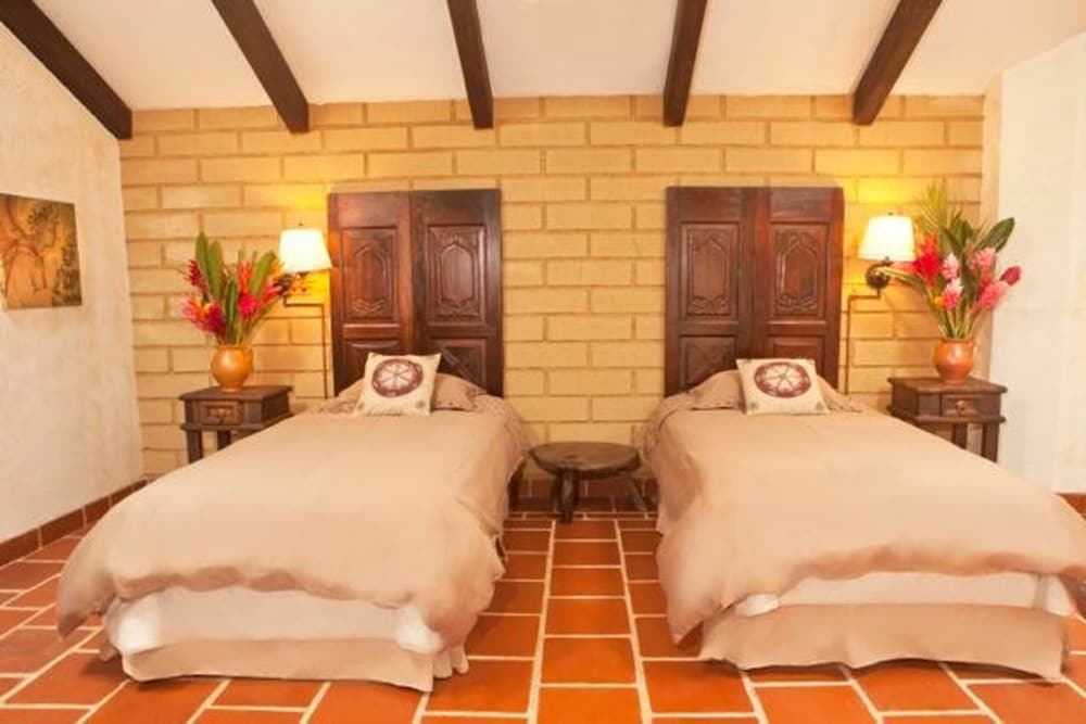 Comfort Villa, Multiple Beds, Poolside