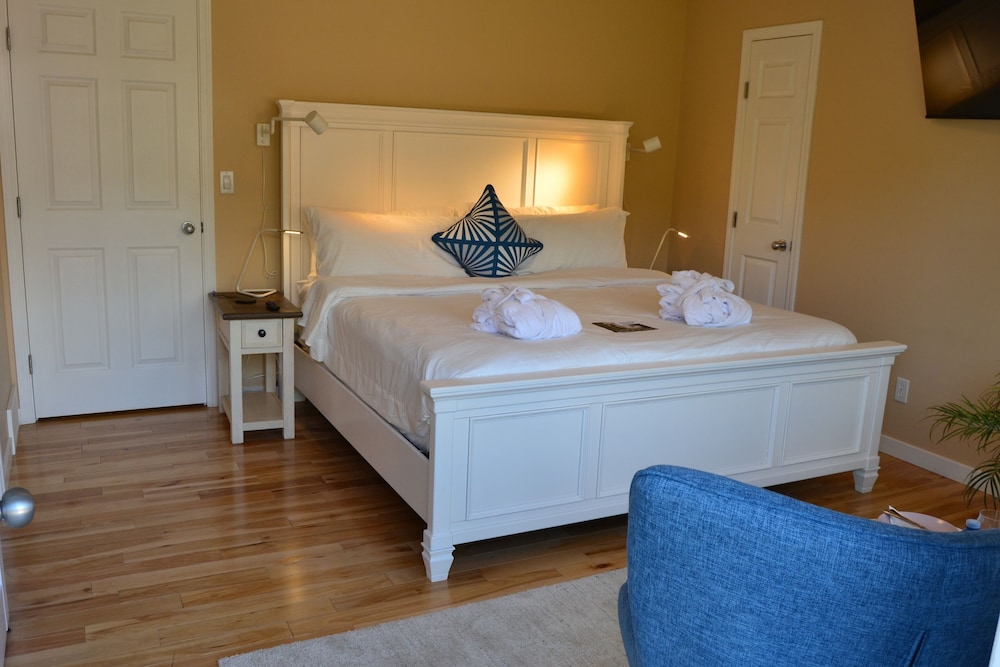 Classic Double Room , Garden View