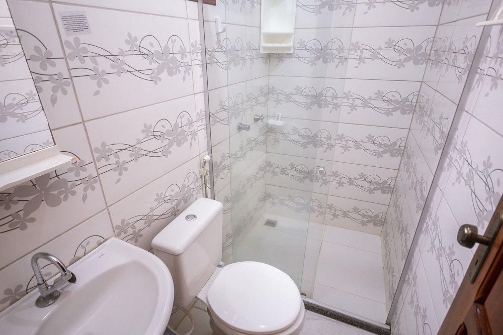 Standard Twin Room - Photo 4
