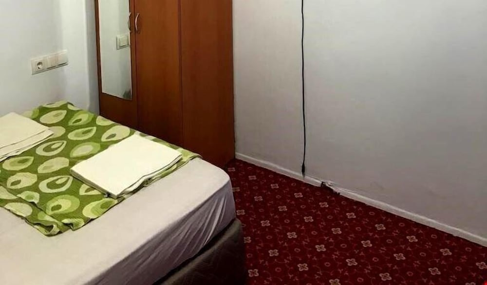 Family Suite, 1 Bedroom, City View