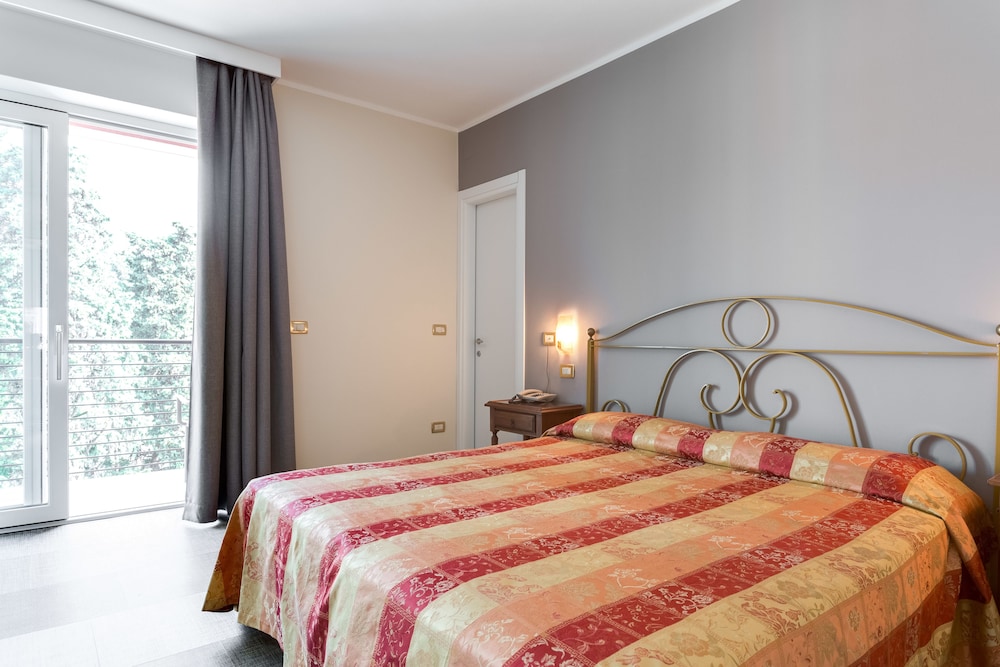 Superior Double or Twin Room, Balcony photo 3