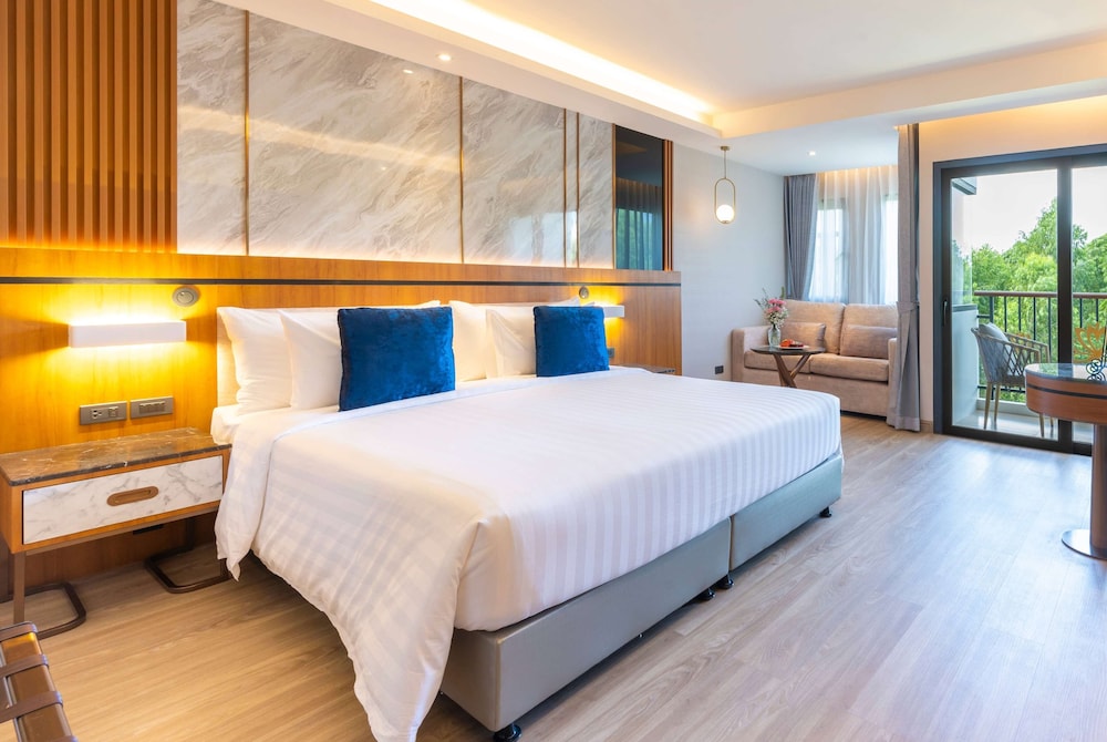 Superior Room (King)