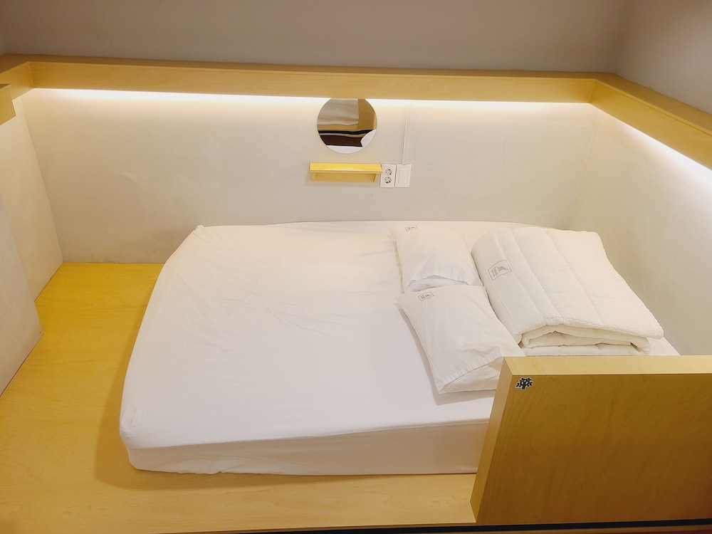505 (Private Room) - Photo 2