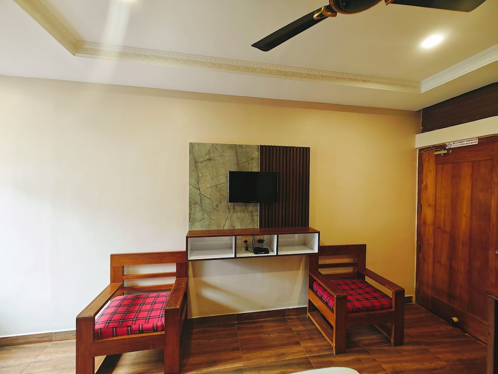 Deluxe Twin Room - Photo 10